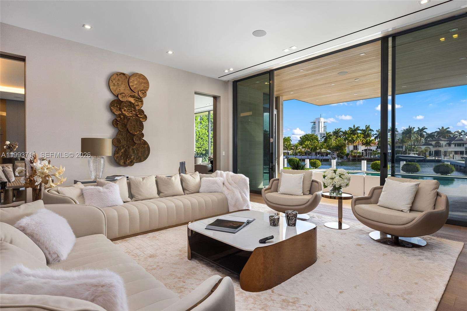 2560 Del Lago Dr, Fort Lauderdale, FL 33316 | Picture 8