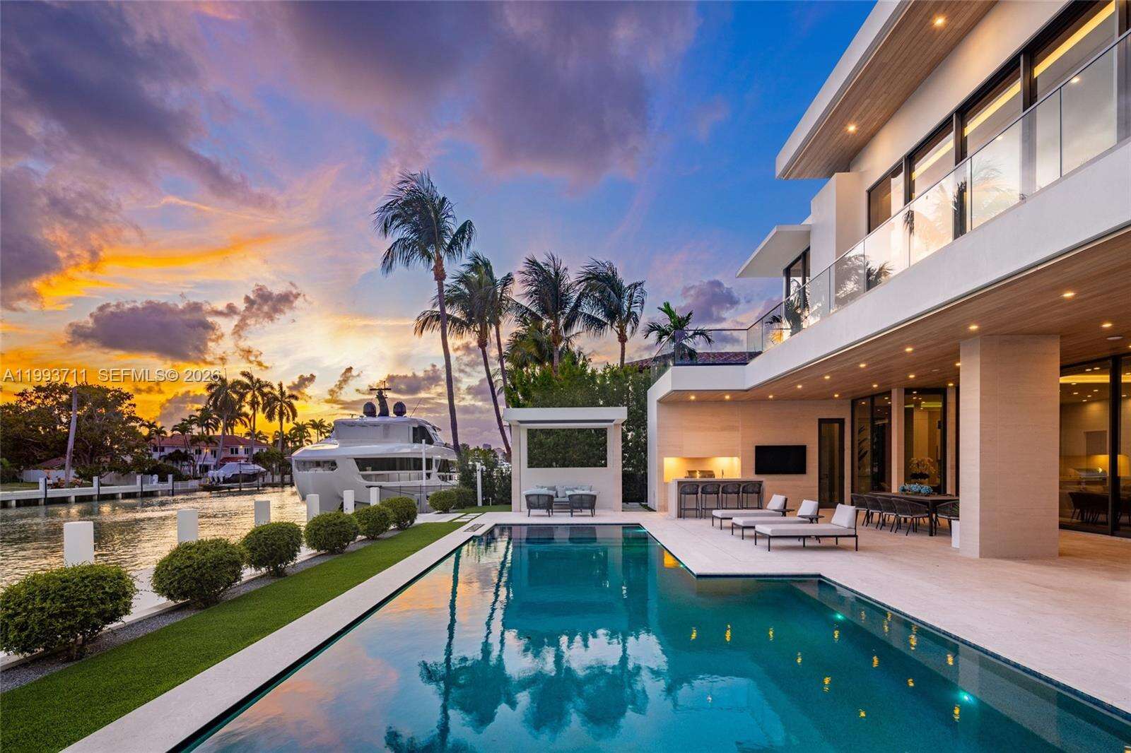 2560 Del Lago Dr, Fort Lauderdale, FL 33316 | Picture 79