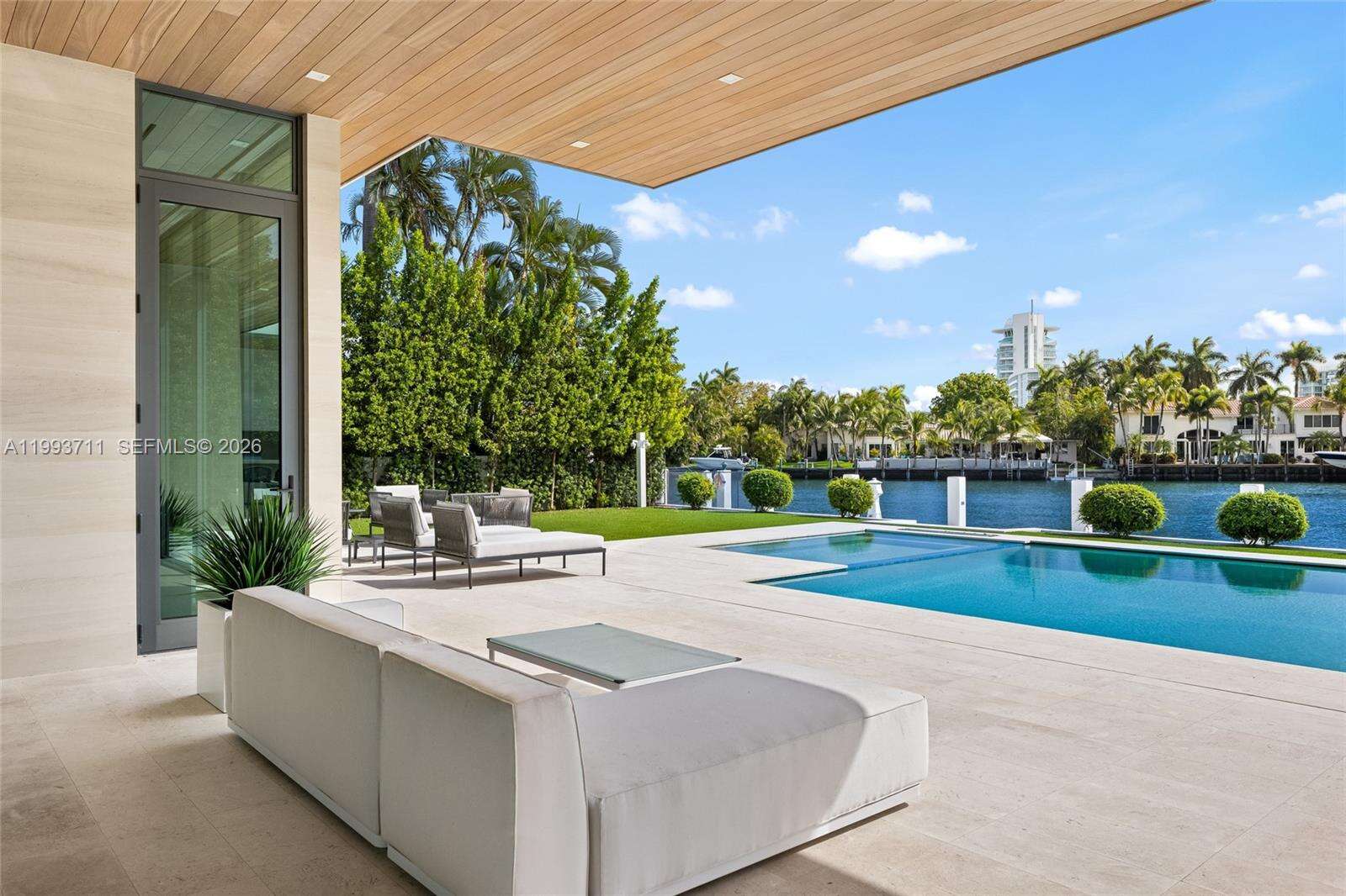 2560 Del Lago Dr, Fort Lauderdale, FL 33316 | Picture 83