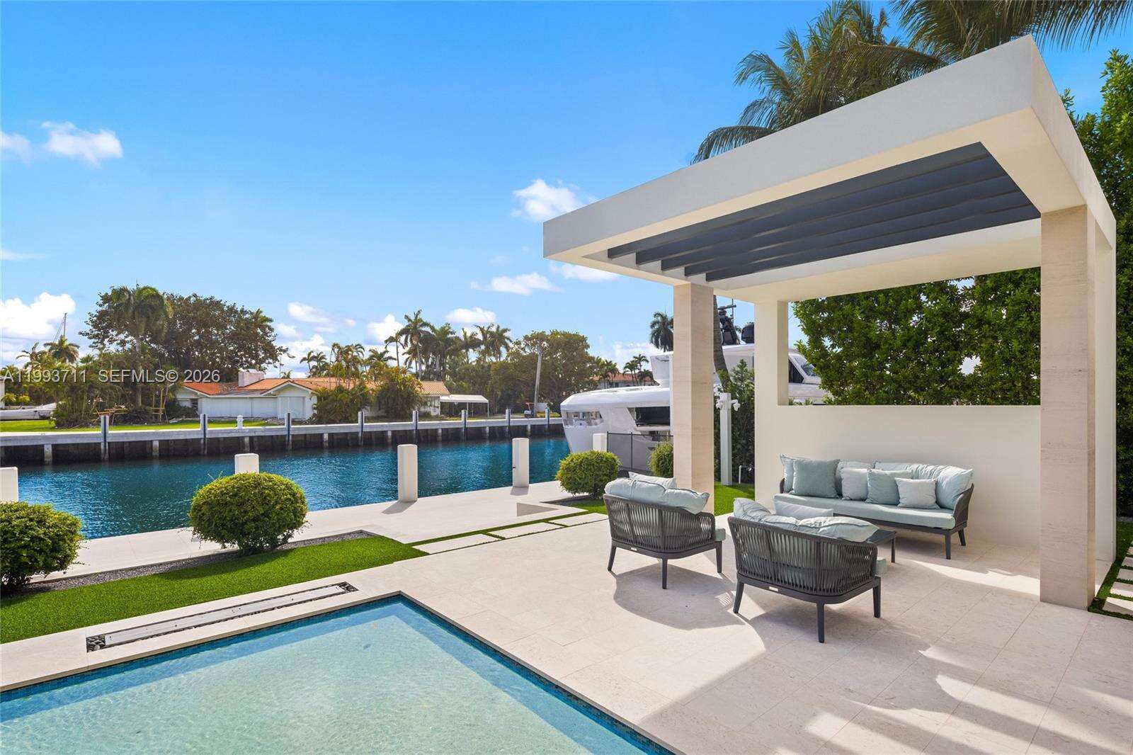 2560 Del Lago Dr, Fort Lauderdale, FL 33316 | Picture 84