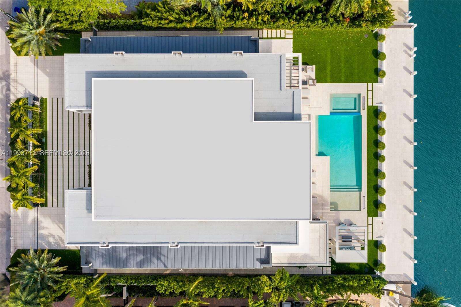 2560 Del Lago Dr, Fort Lauderdale, FL 33316 | Picture 87