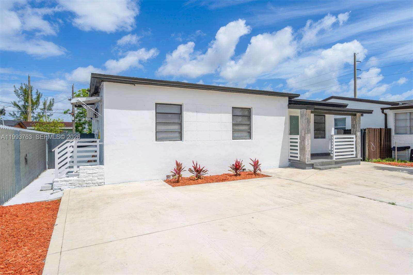 667 20th St, Hialeah, FL 33013 | Picture 2