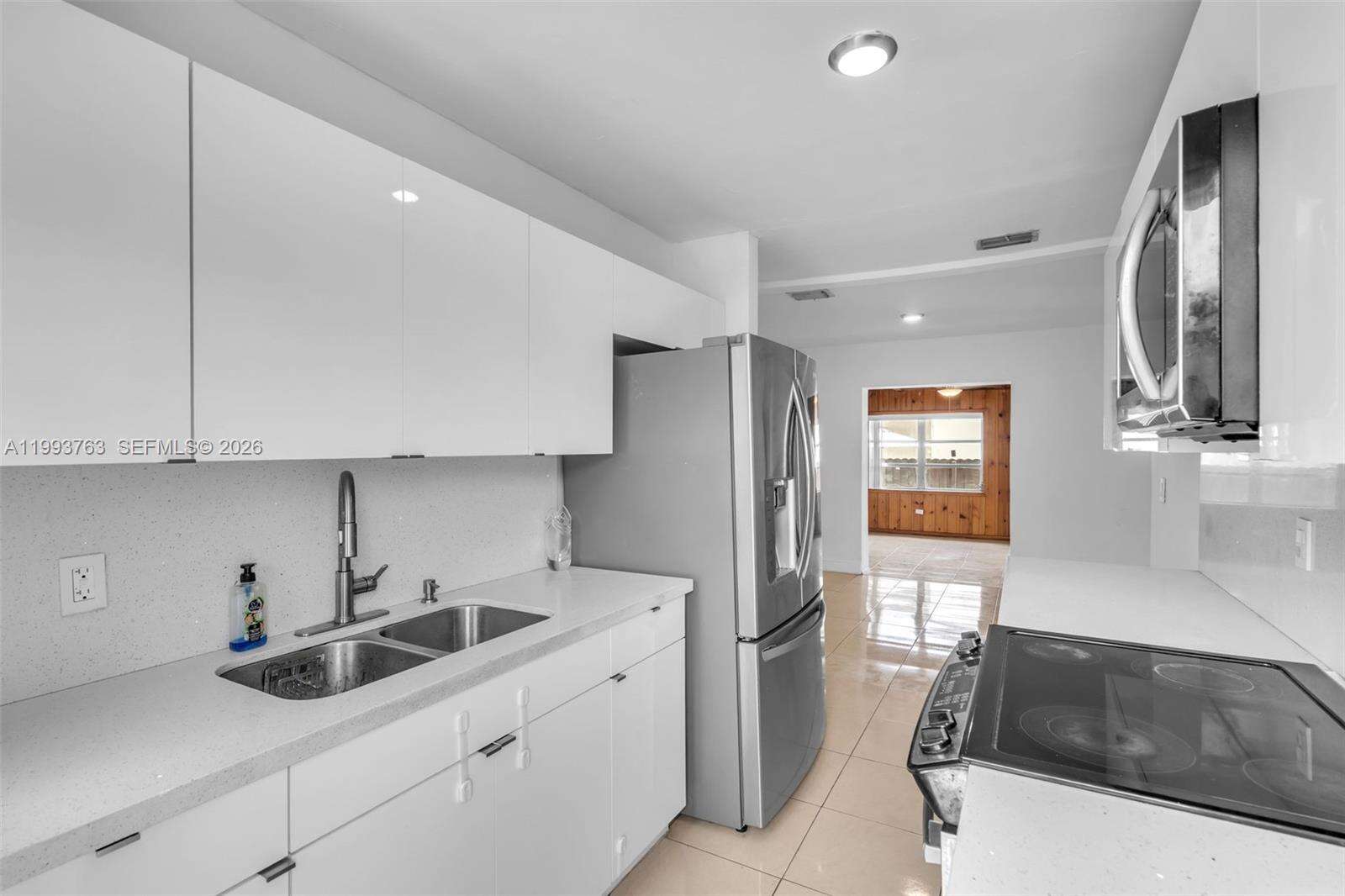 667 20th St, Hialeah, FL 33013 | Picture 17