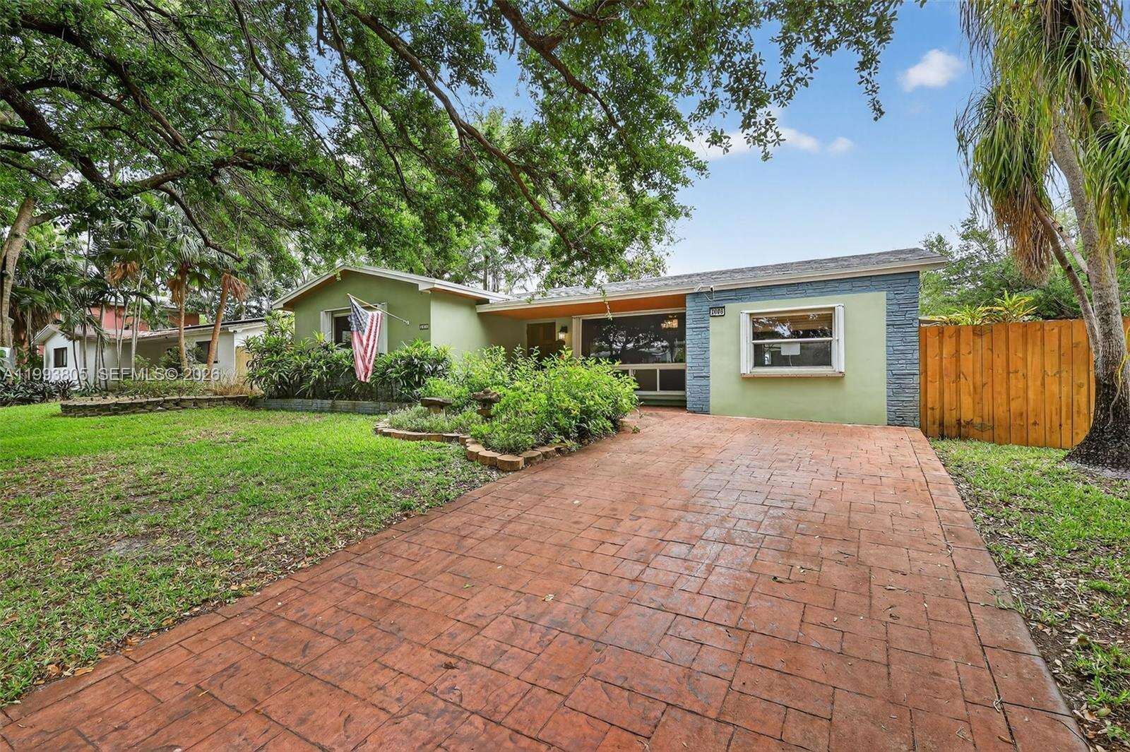 2006 38th Ave, Hollywood, FL 33021 | Picture 2