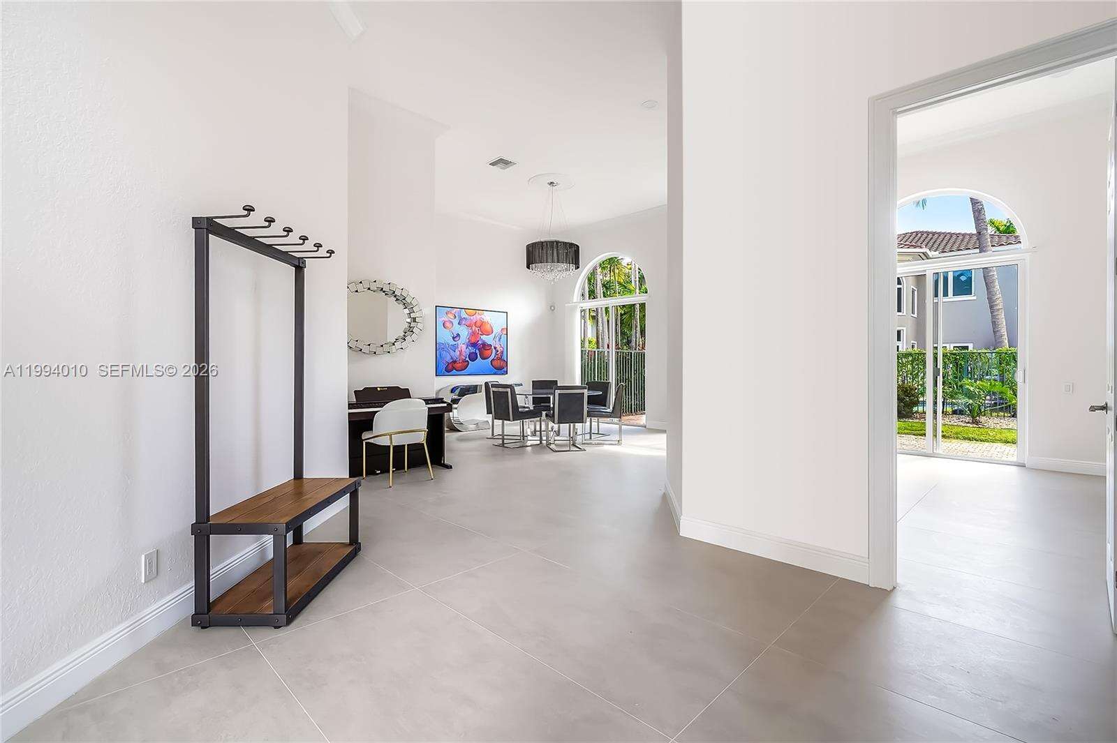 920 Captiva Dr, Hollywood, FL 33019 | Picture 11