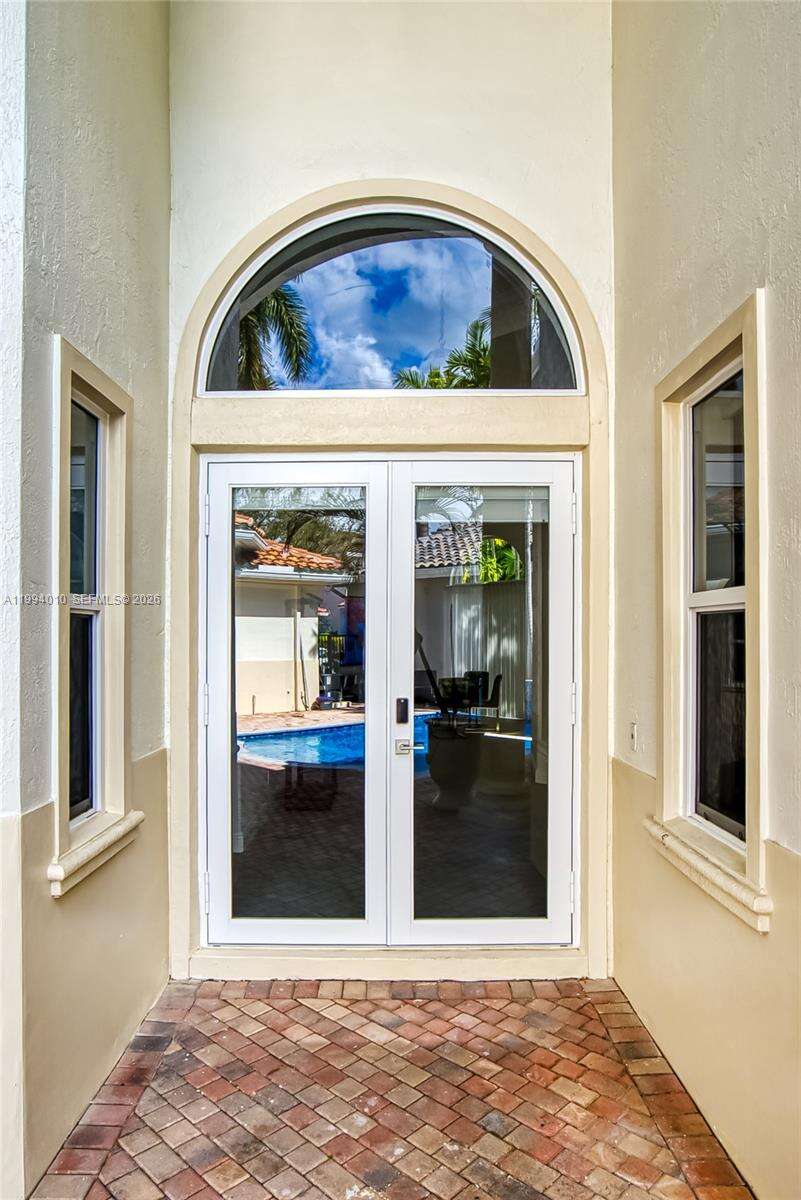 920 Captiva Dr, Hollywood, FL 33019 | Picture 13