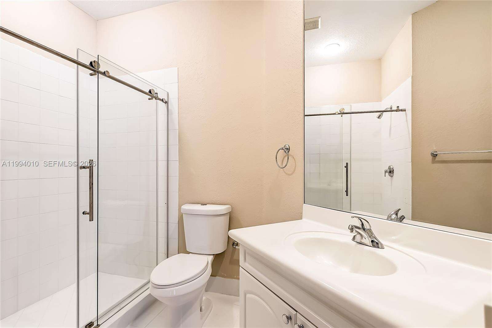 920 Captiva Dr, Hollywood, FL 33019 | Picture 30