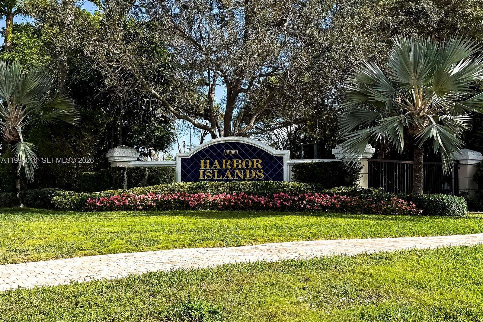 920 Captiva Dr, Hollywood, FL 33019 | Picture 8