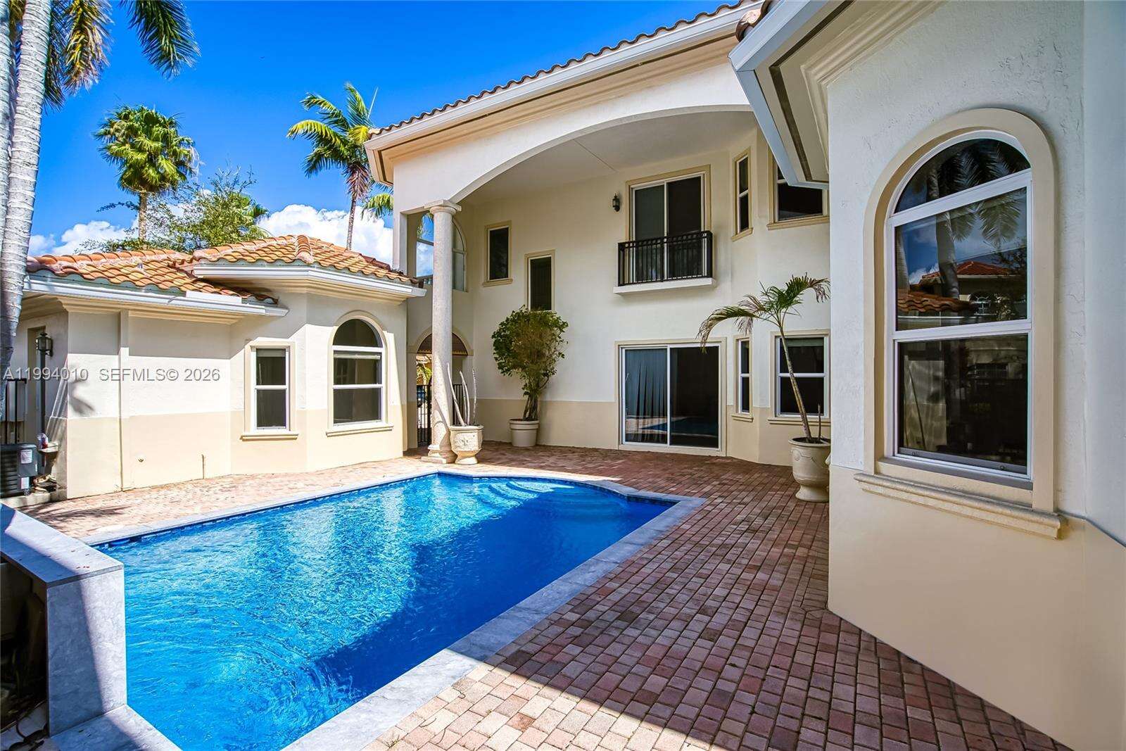 920 Captiva Dr, Hollywood, FL 33019 | Picture 10