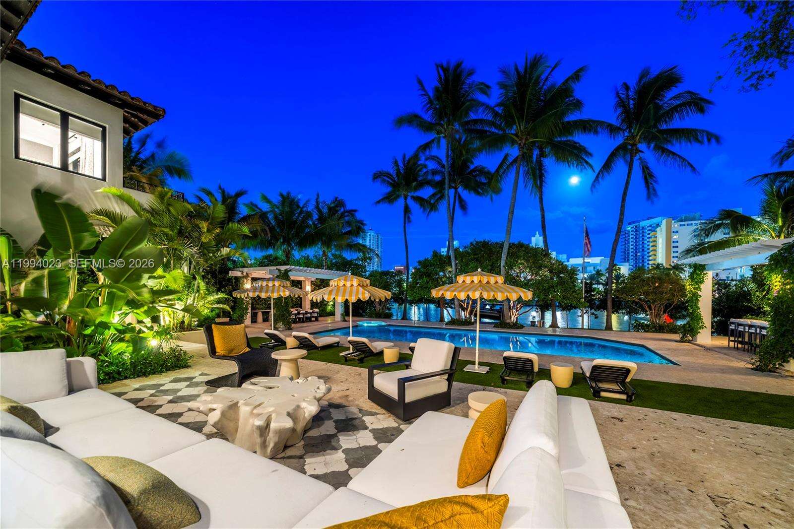 3681 Flamingo Dr, Miami Beach, FL 33140 | Picture 23