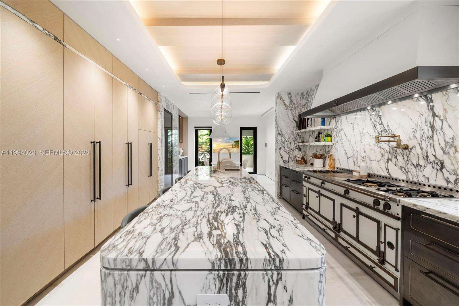 3681 Flamingo Dr, Miami Beach, FL 33140 | Picture 8