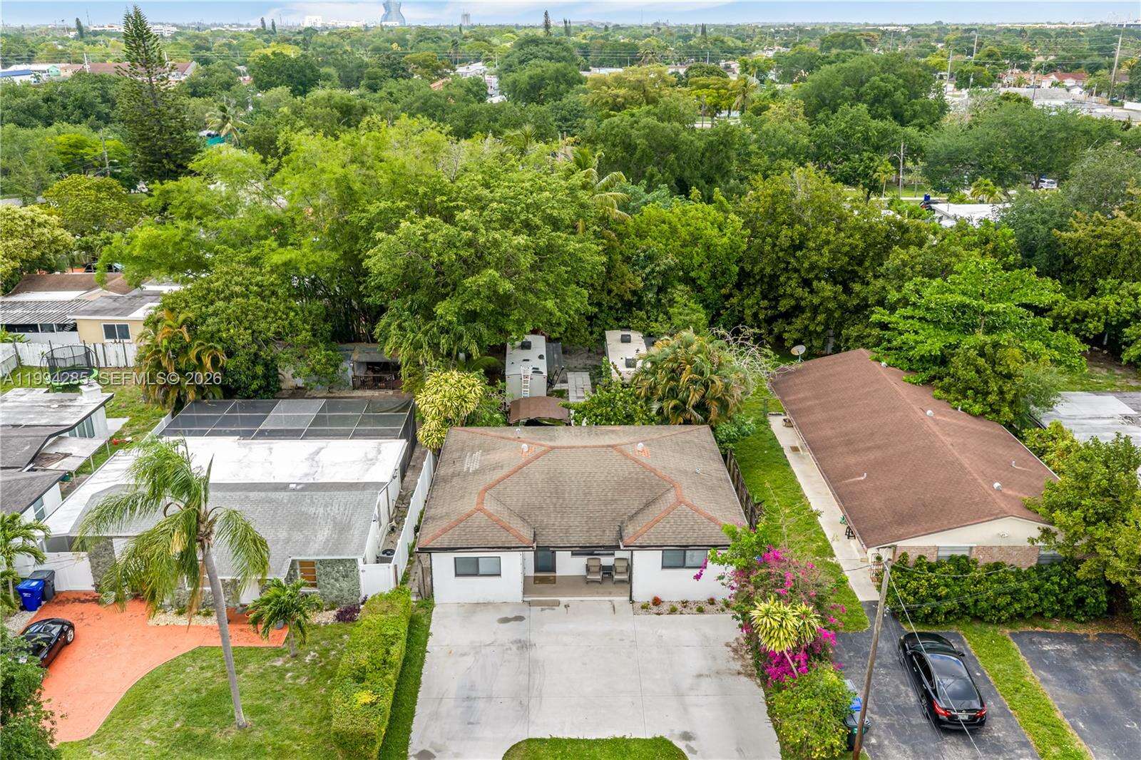 5635 Pierce St, Hollywood, FL 33021 | Picture 3