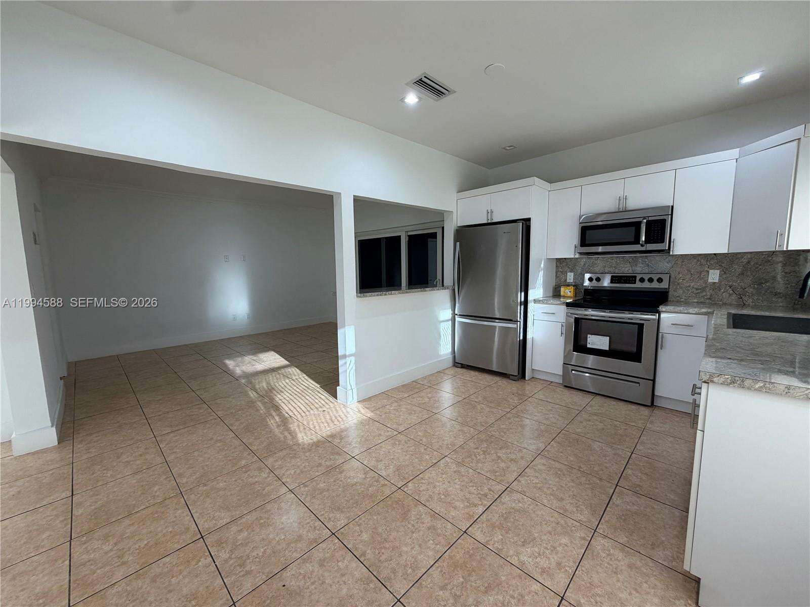3373 29th Ter, Miami, FL 33133 | Picture 19