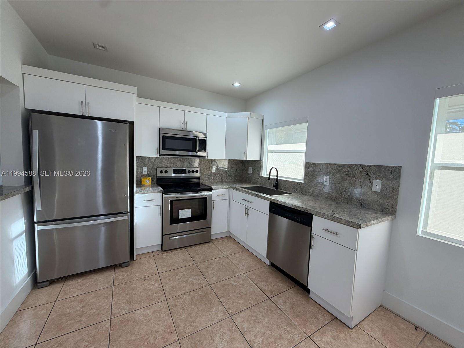 3373 29th Ter, Miami, FL 33133 | Picture 20