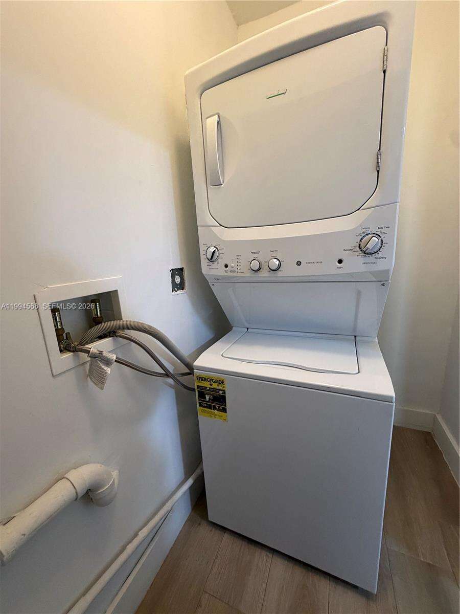 3373 29th Ter, Miami, FL 33133 | Picture 26