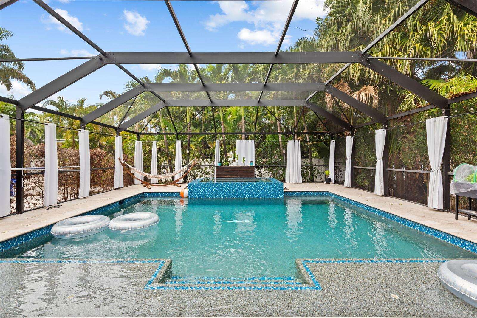 939 Buchanan, Hollywood, FL 33019 - Pending Sale photo 11