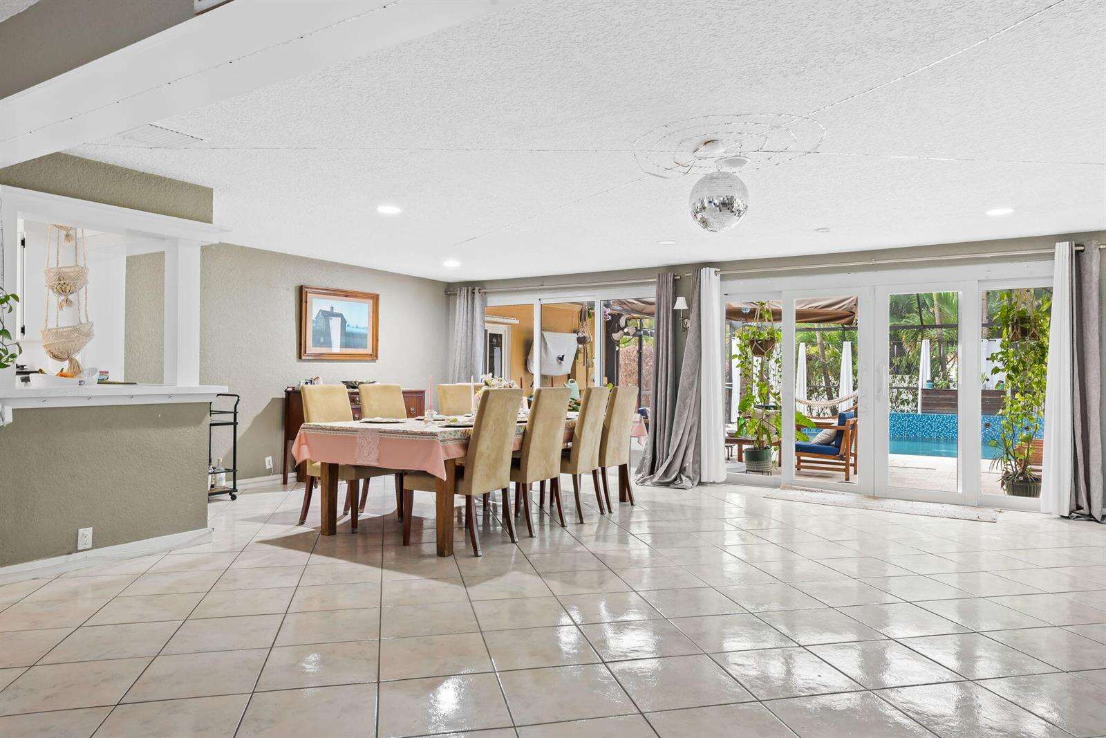 939 Buchanan, Hollywood, FL 33019 - Pending Sale photo 13
