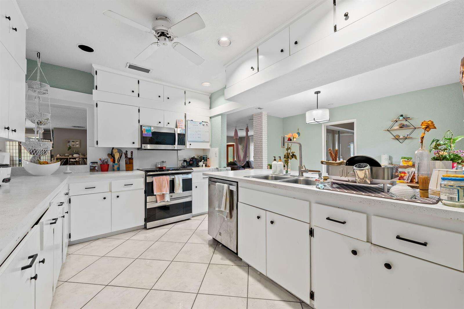 939 Buchanan, Hollywood, FL 33019 - Pending Sale photo 21
