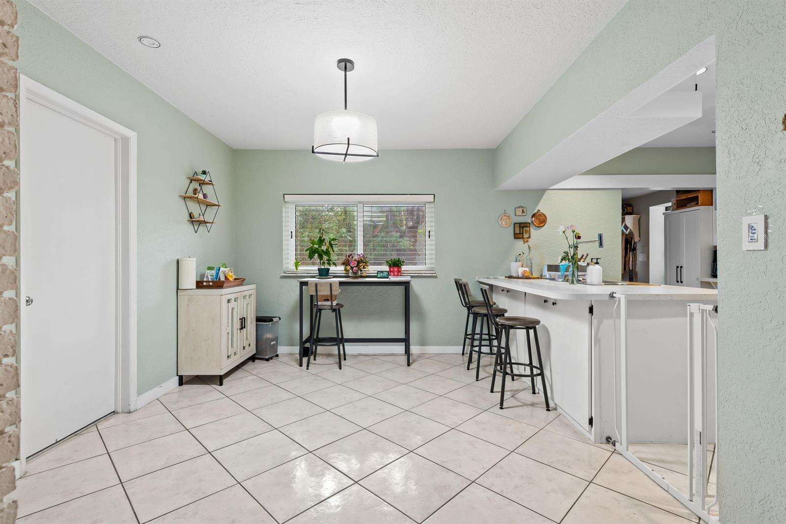 939 Buchanan, Hollywood, FL 33019 - Pending Sale photo 23