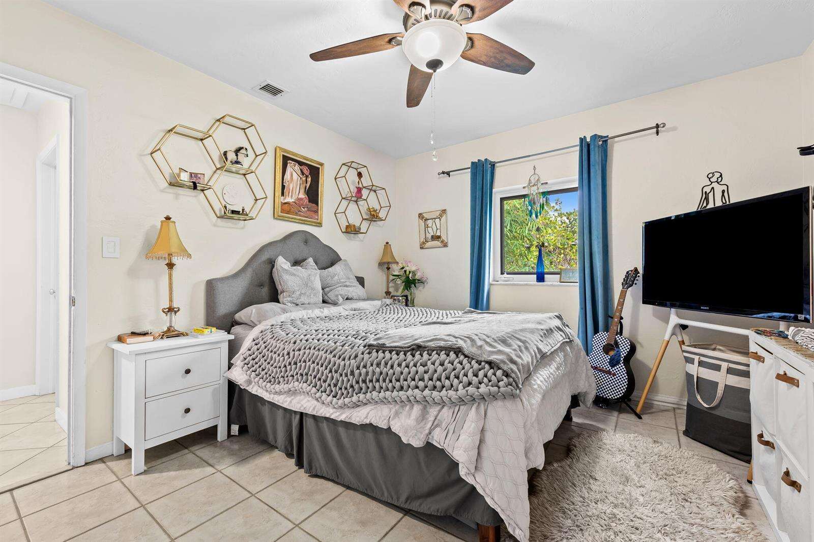 939 Buchanan, Hollywood, FL 33019 - Pending Sale photo 28