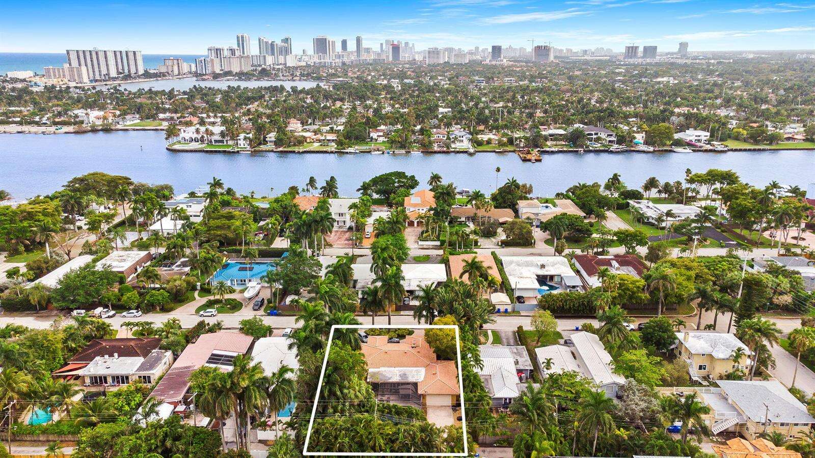 939 Buchanan, Hollywood, FL 33019 - Pending Sale photo 5