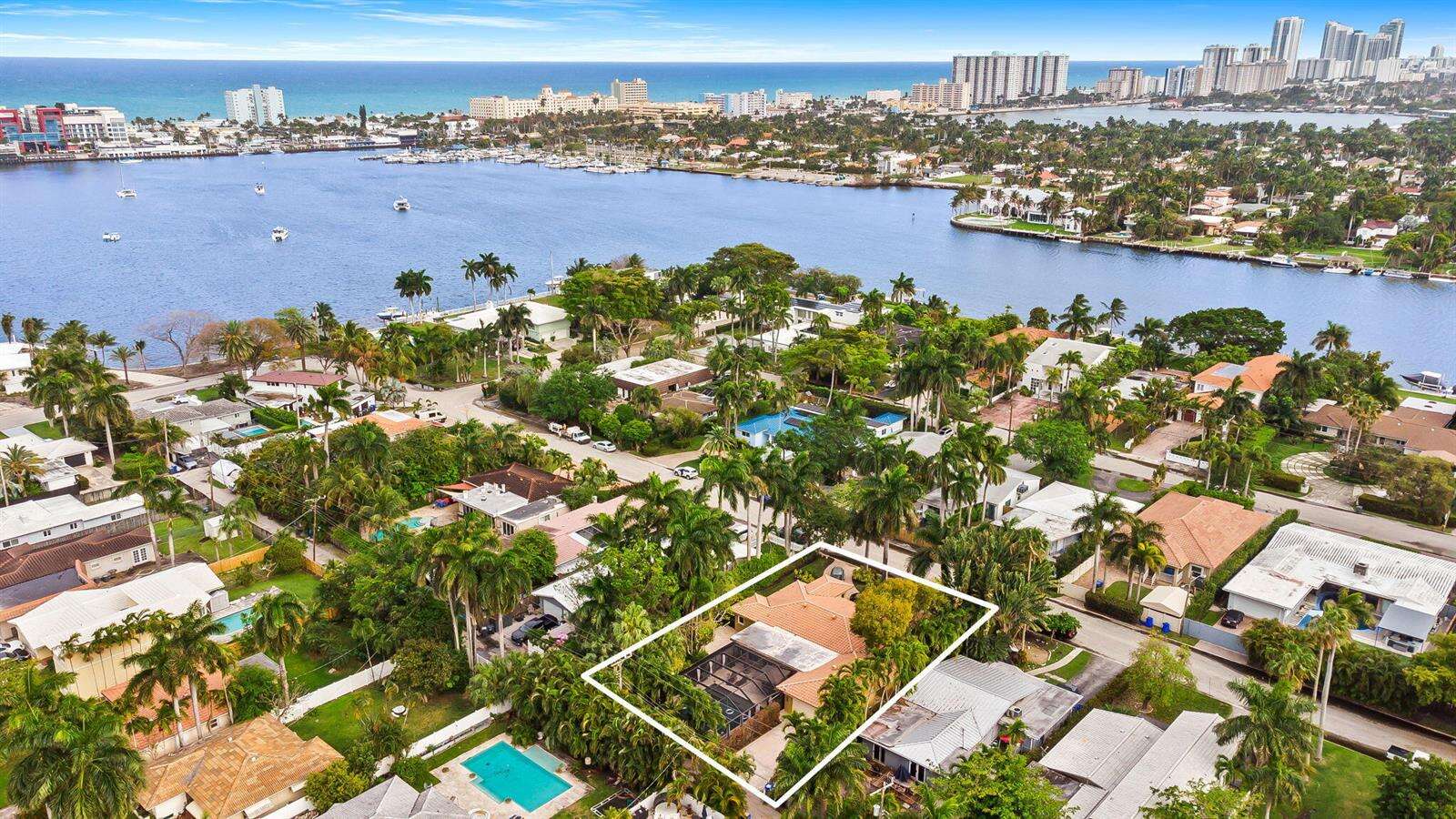 939 Buchanan, Hollywood, FL 33019 - Pending Sale photo 6