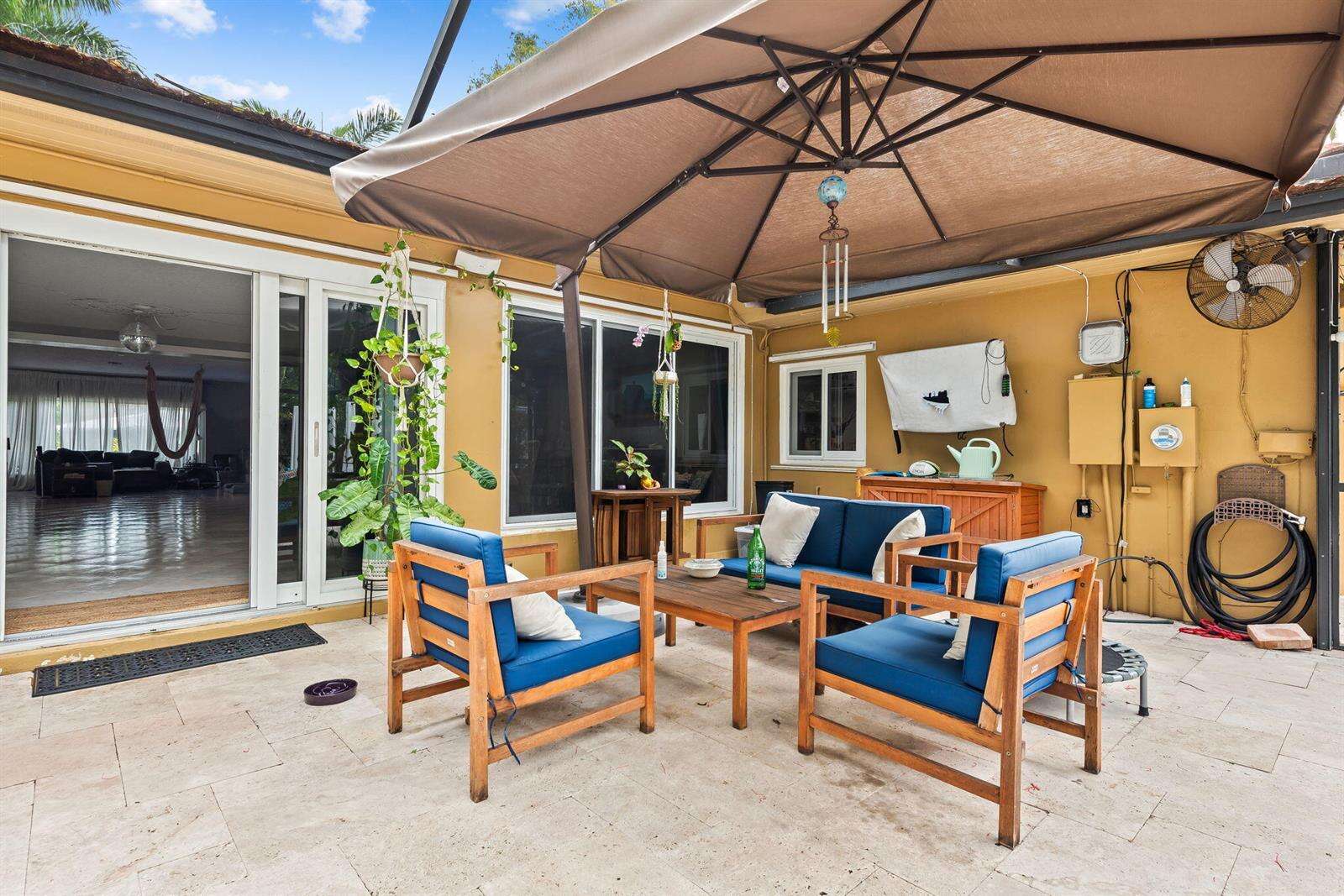 939 Buchanan, Hollywood, FL 33019 - Pending Sale photo 9