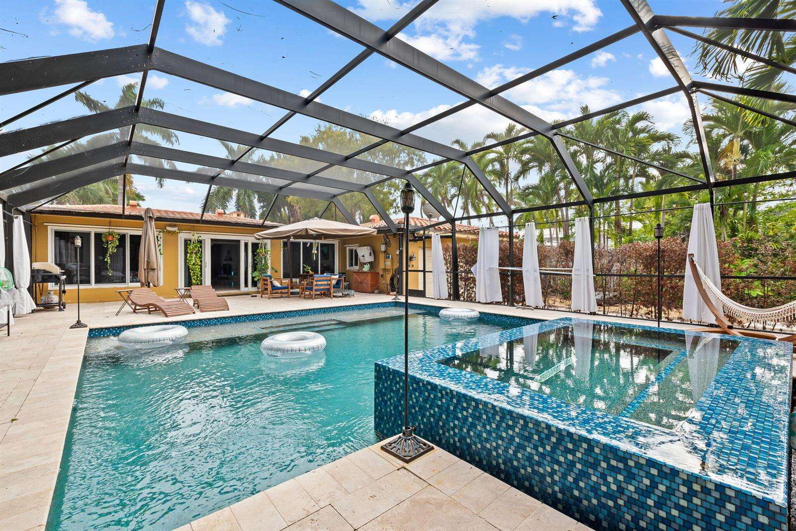 939 Buchanan, Hollywood, FL 33019 - Pending Sale photo 10