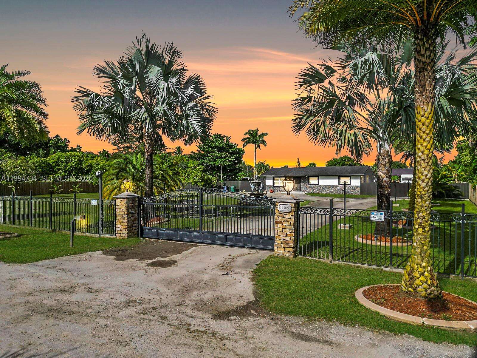 15305 209th Ave, Miami, FL 33187 | Picture 3