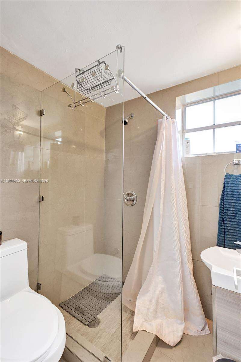 7544 Adventure Ave, North Bay Village, FL 33141 | Picture 28