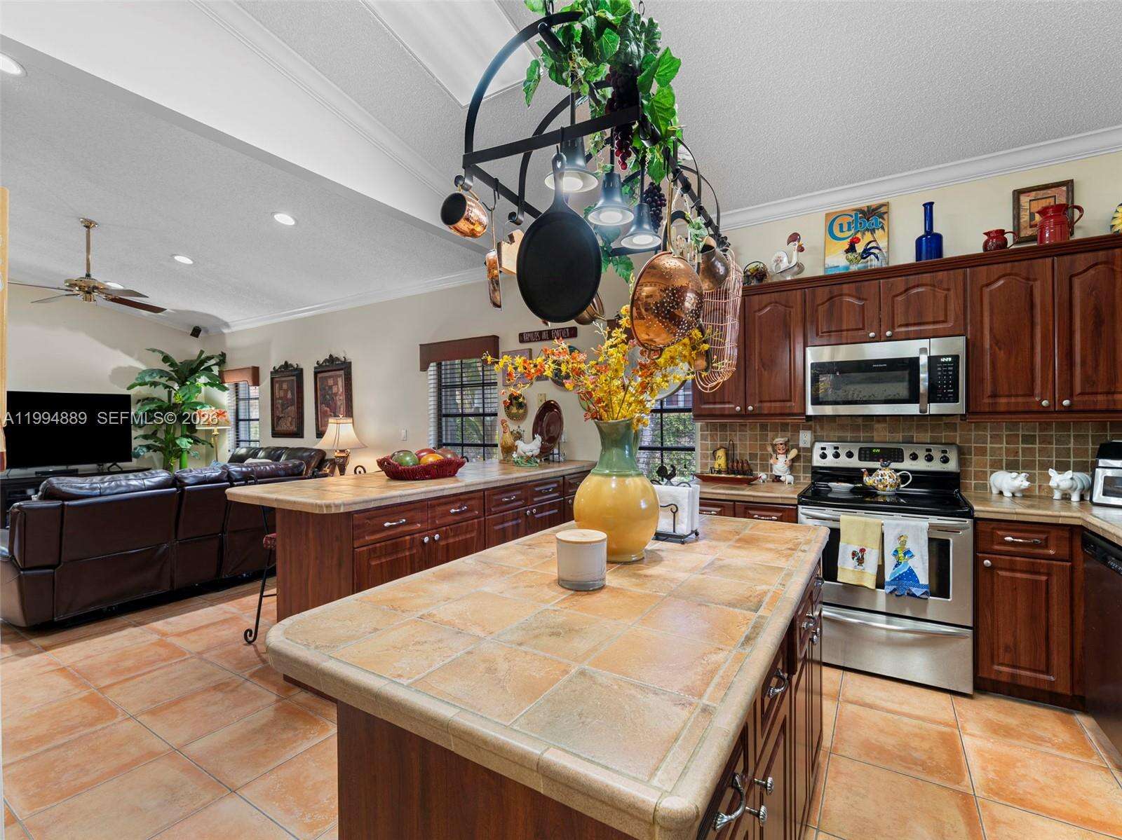 16828 83rd Pl, Miami Lakes, FL 33016 | Picture 16