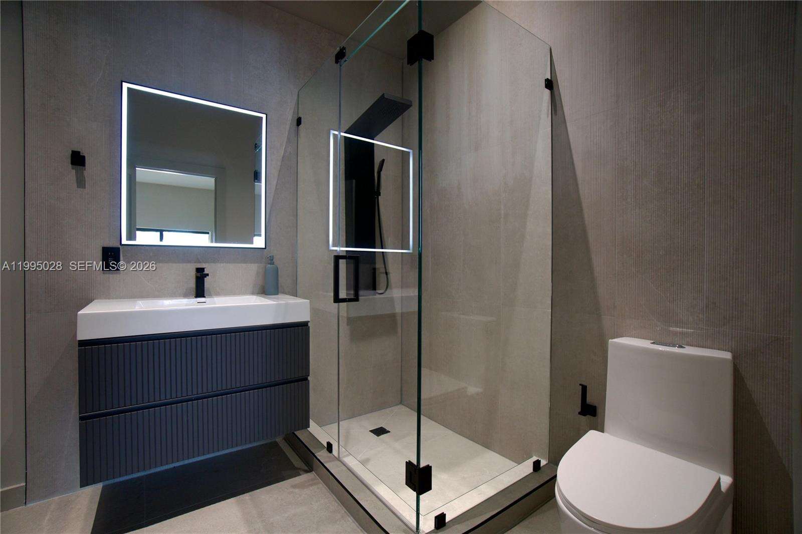 2155 25th Ter, Miami, FL 33133 | Picture 12