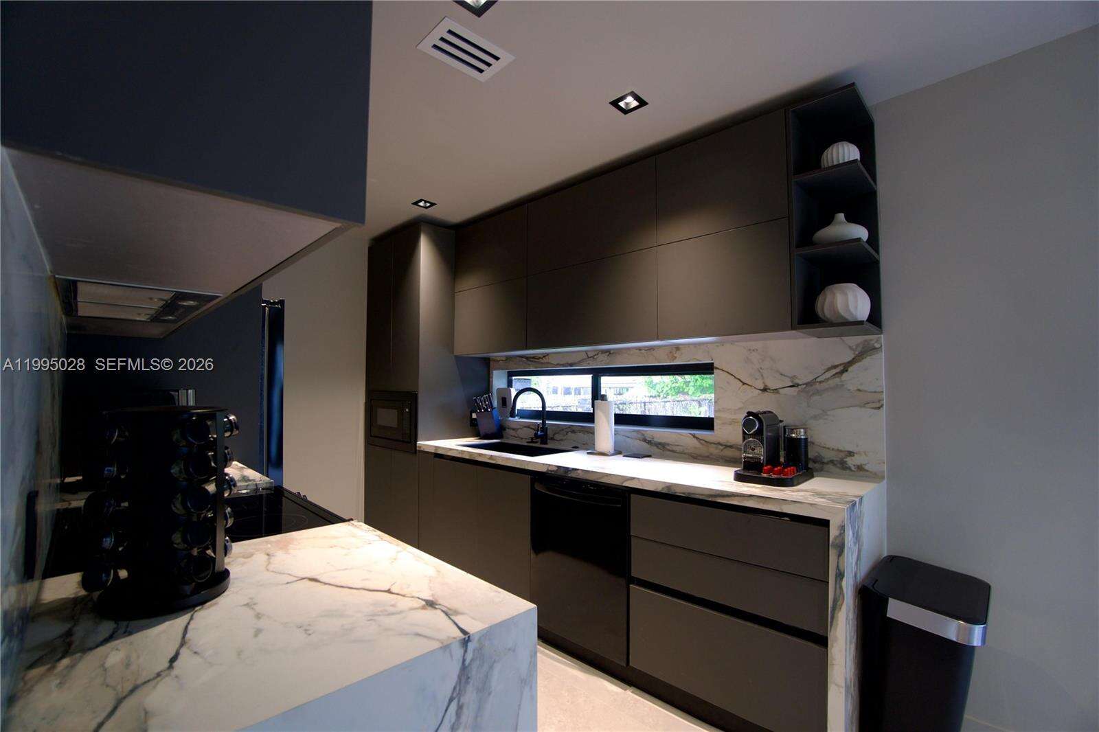 2155 25th Ter, Miami, FL 33133 | Picture 8