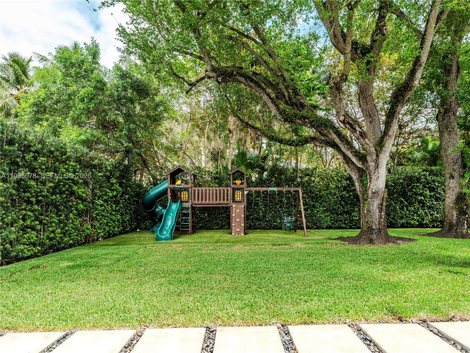 8525 54th Ct, Miami, FL 33143 - For Sale photo 4