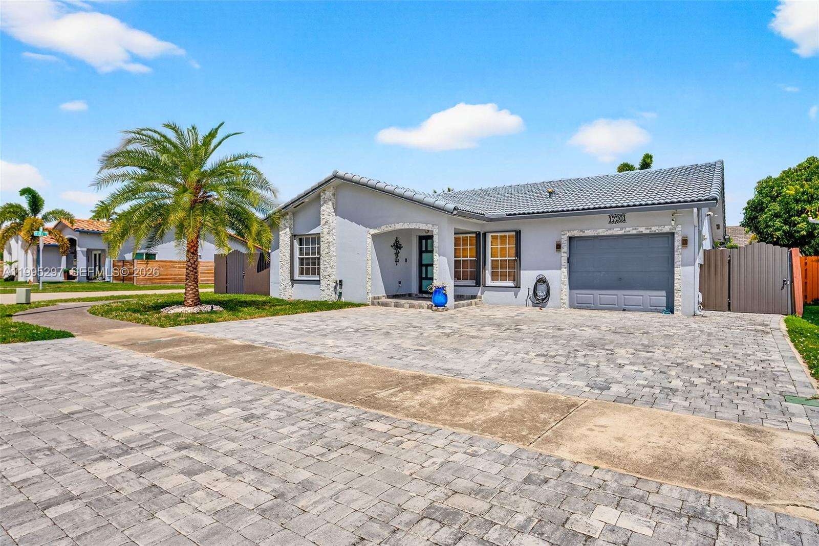 17201 150th Ct, Miami, FL 33187 | Picture 3