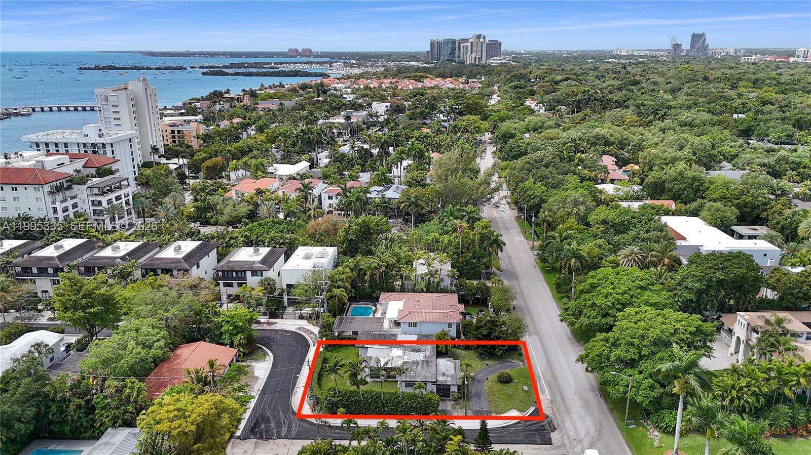 1630 Bayshore Dr, Miami, FL 33133 | Picture 10