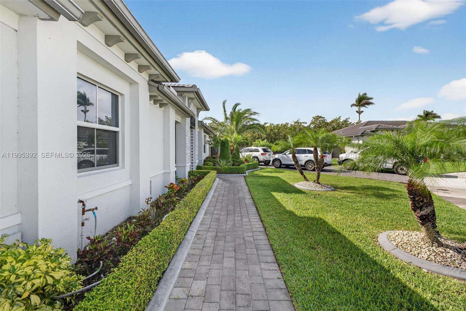 29215 167th Ct, Homestead, FL 33030 - For Sale photo 2