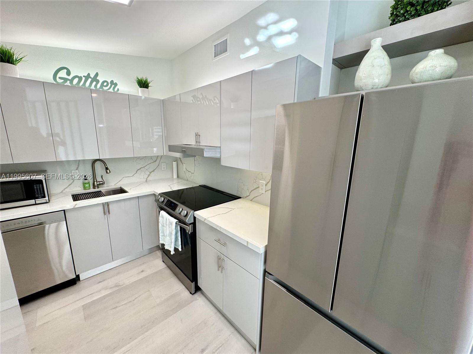 2406 Marathon Ln, Fort Lauderdale, FL 33312 | Picture 14