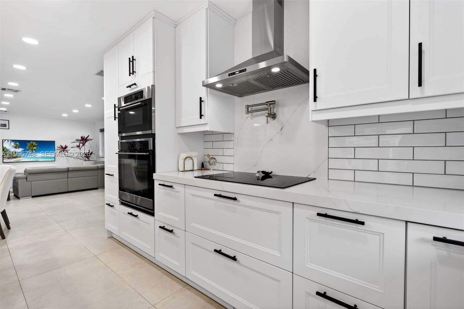 763 Rainbow Dr, Hollywood, FL 33021 | Picture 16