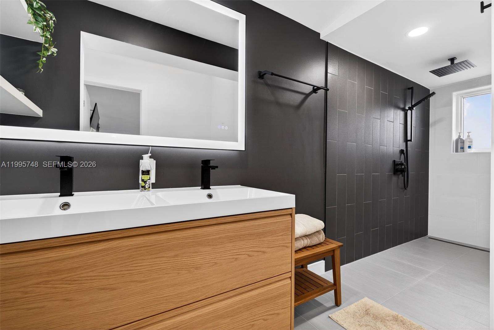 763 Rainbow Dr, Hollywood, FL 33021 | Picture 26