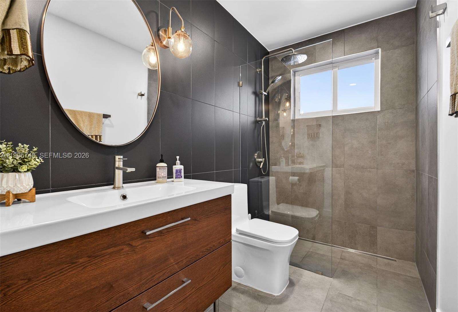 763 Rainbow Dr, Hollywood, FL 33021 | Picture 32