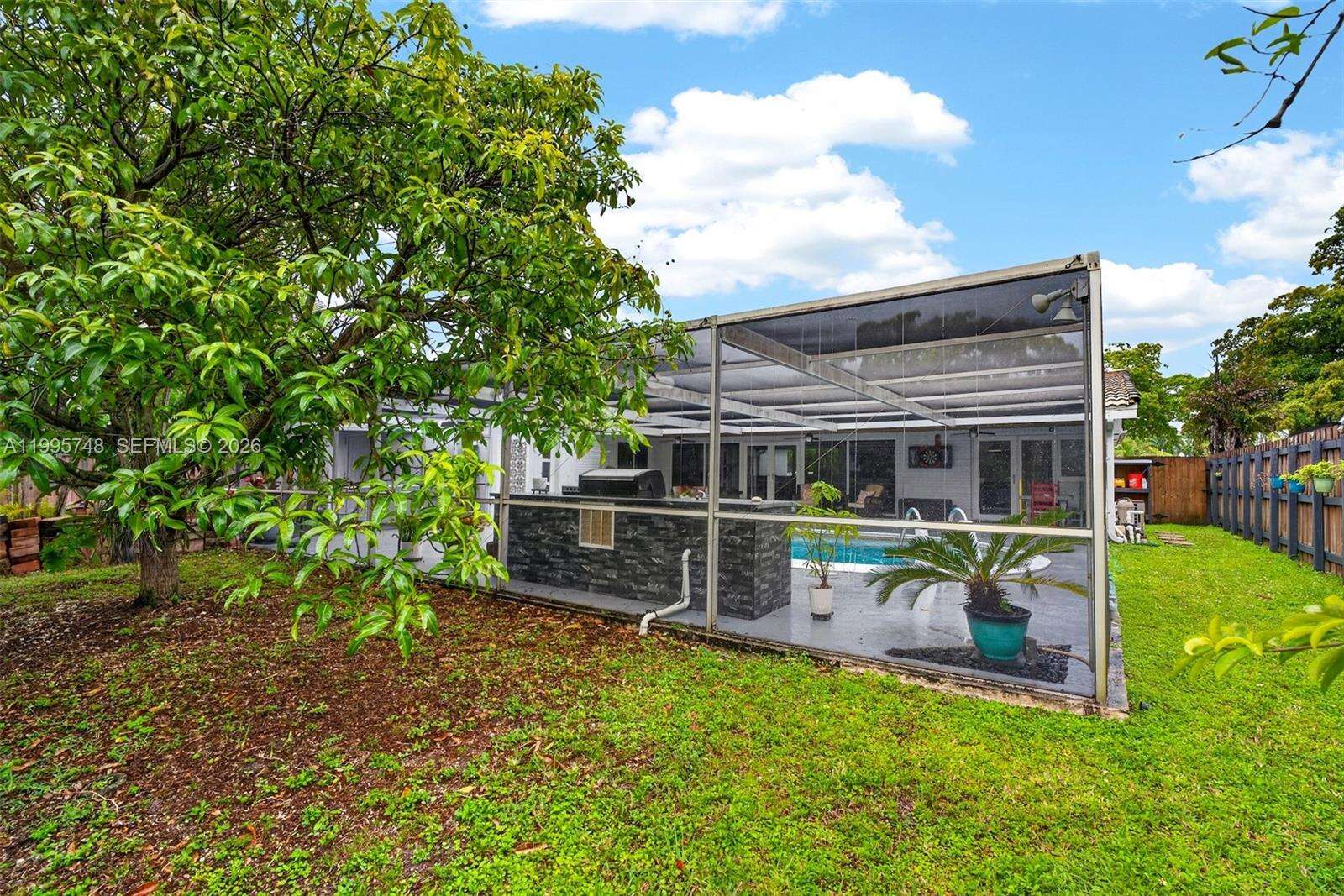 763 Rainbow Dr, Hollywood, FL 33021 | Picture 39