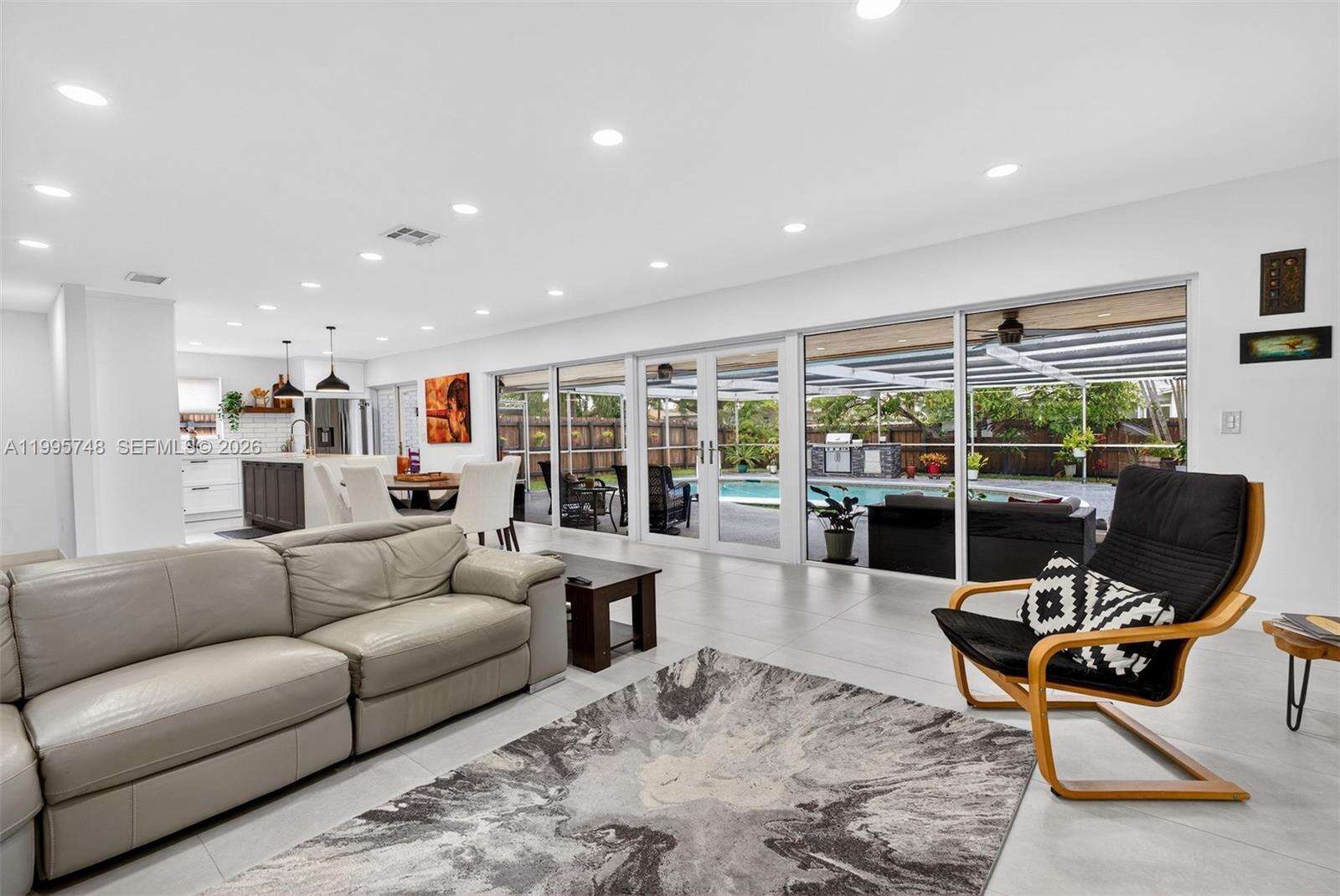 763 Rainbow Dr, Hollywood, FL 33021 | Picture 8