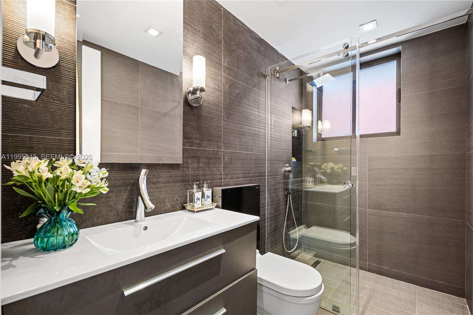 4002 Kumquat Ave, Miami, FL 33133 | Picture 15