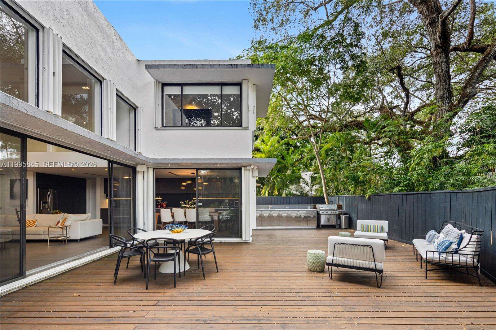 4002 Kumquat Ave, Miami, FL 33133 | Picture 17