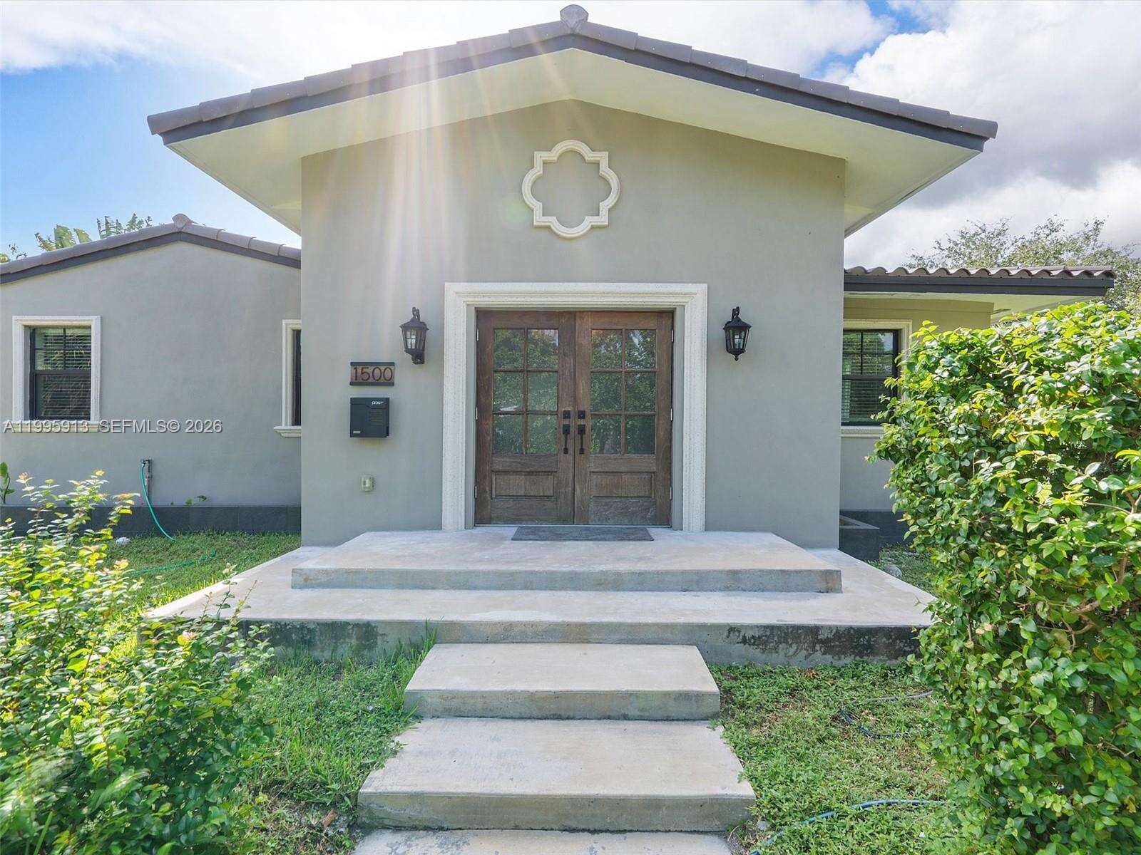 1500 Biarritz Dr, Miami Beach, FL 33141 | Picture 2