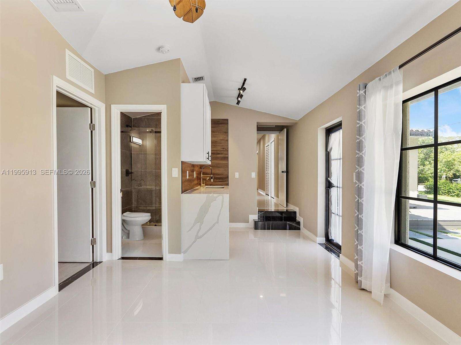 1500 Biarritz Dr, Miami Beach, FL 33141 | Picture 18