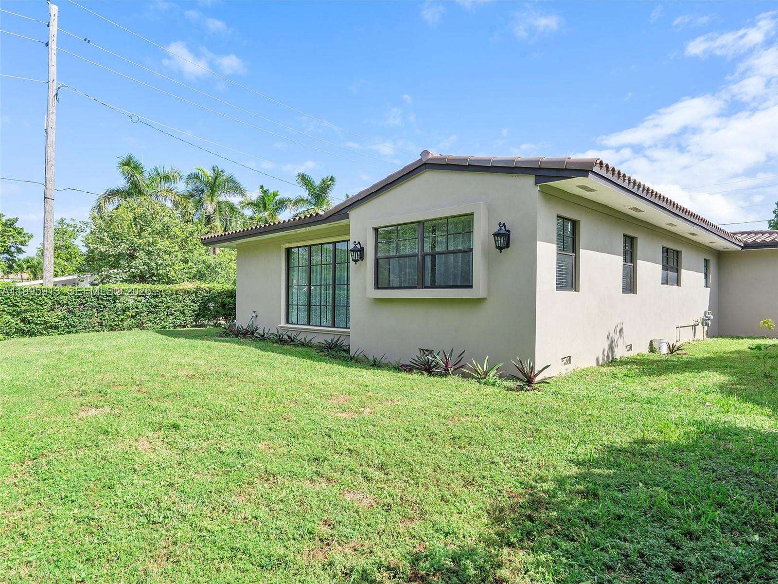 1500 Biarritz Dr, Miami Beach, FL 33141 | Picture 23