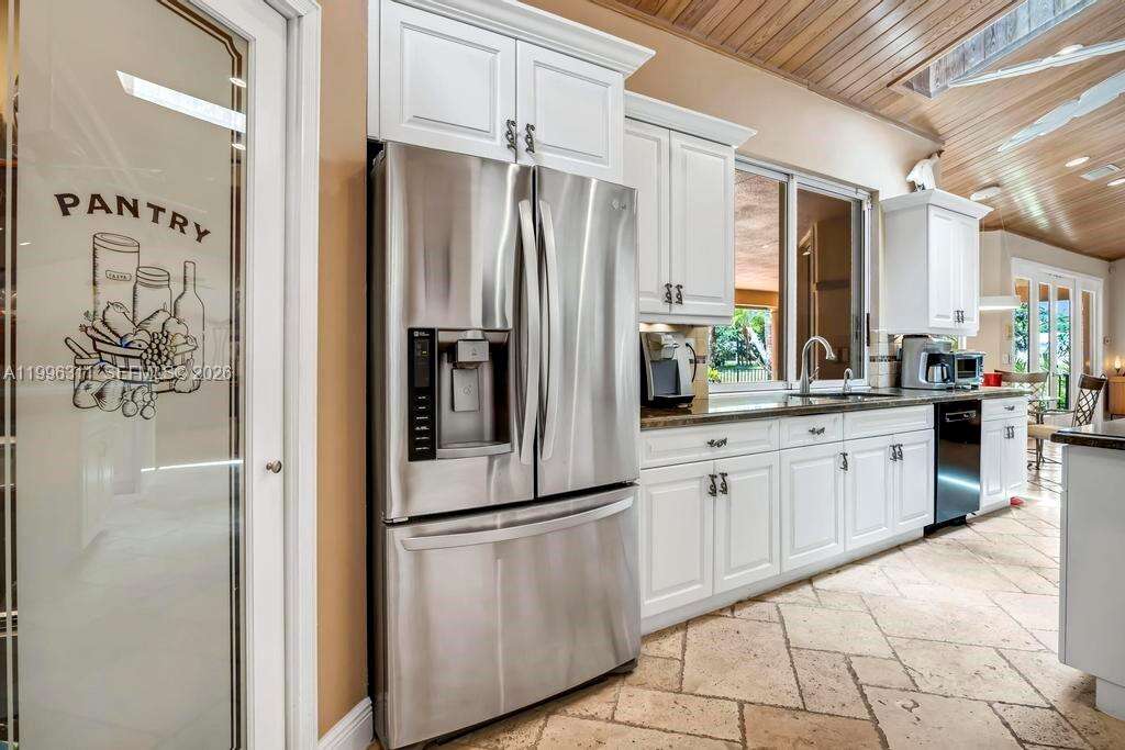 5328 Leitner Dr, Coral Springs, FL 33067 - For Sale photo 12