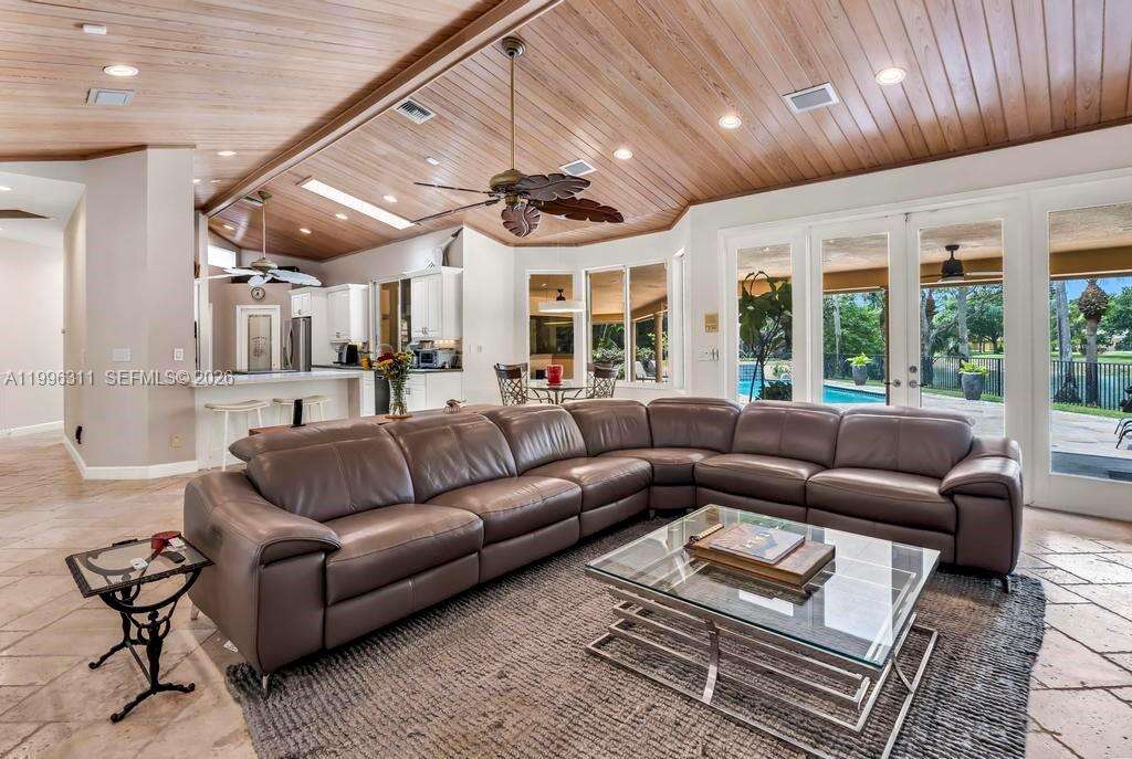 5328 Leitner Dr, Coral Springs, FL 33067 - For Sale photo 16